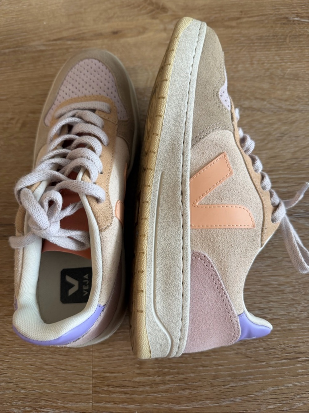 V-10 SUEDE MULTICO Pastel Suede Women's Casual Sneakers Size 7/38 - Picture 4 of 4